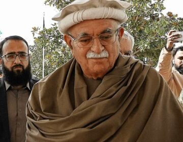 Mahmood Khan Achakzai addresses Pakistan's National Assembly, calling for political unity, parliamentary strength, dialogue with opposition parties, and easing restrictions on PTI founder Imran Khan.