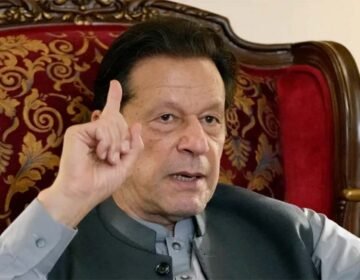 Graphic illustration of Imran Khan and the Parliament of Pakistan, representing the PTI assembly resignation debate