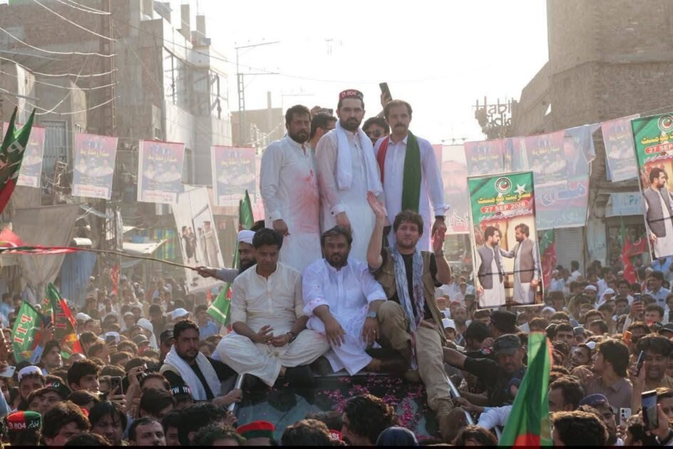 Khyber Pakhtunkhwa Chief Minister Sohail Afridi addressing supporters during a PTI street movement in Bannu